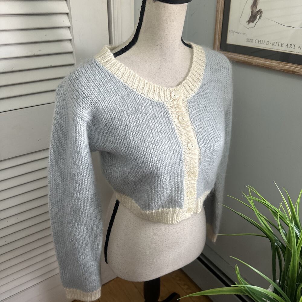 Vintage XOXO Sweater Womens Medium Blue Cropped Wool Mohair Cardigan Soft Girl - Picture 3 of 7